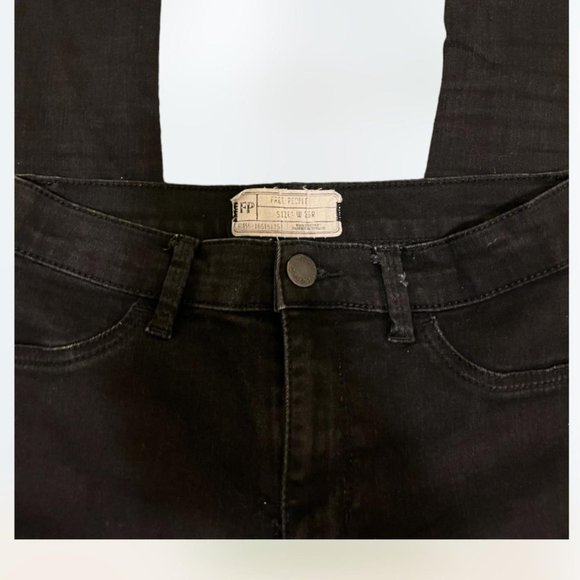 Women's Free People Black High-Rise Button Fly Jeans Size 26 Distressed … - Picture 4 of 4